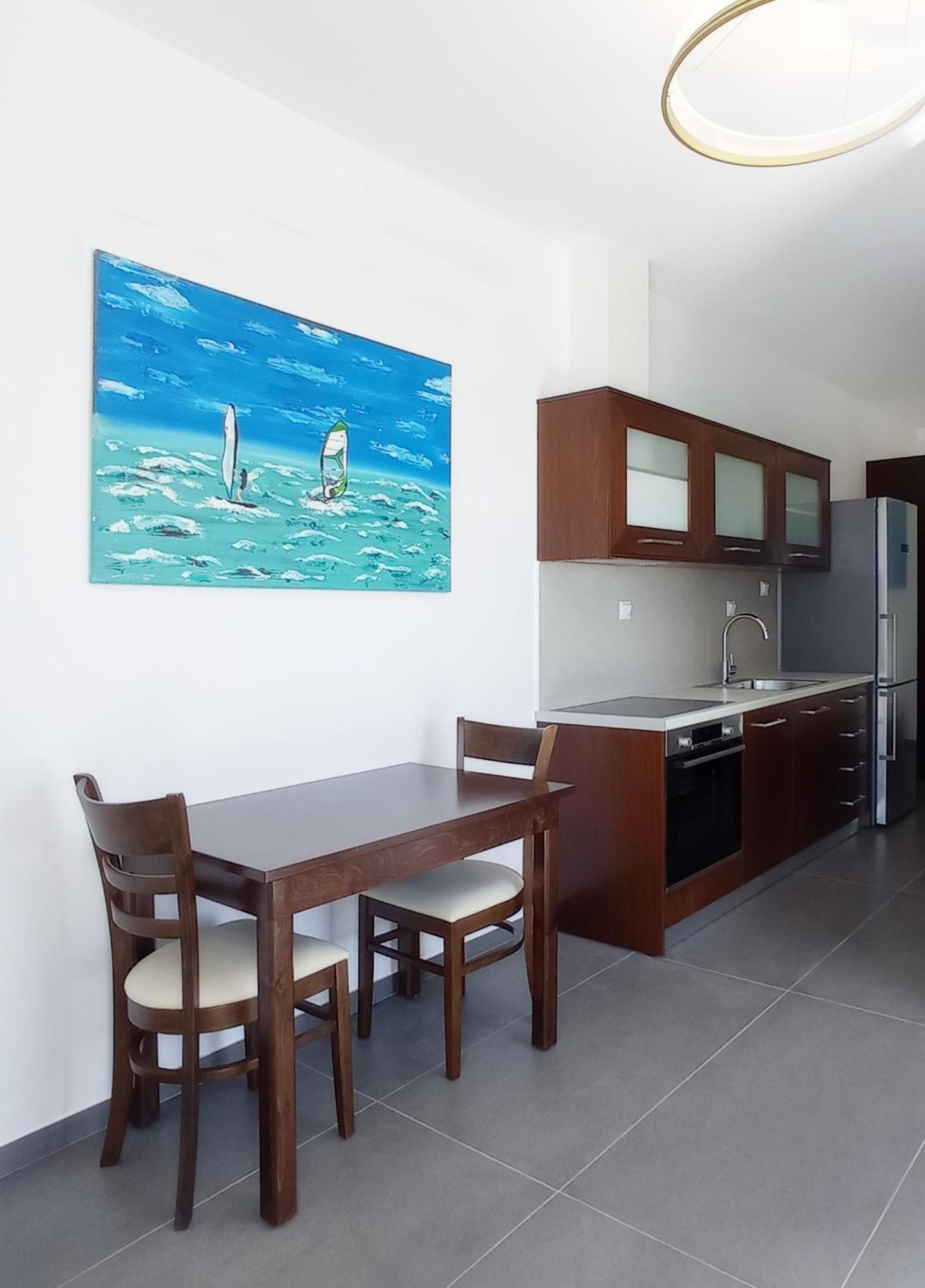 Apartment Long