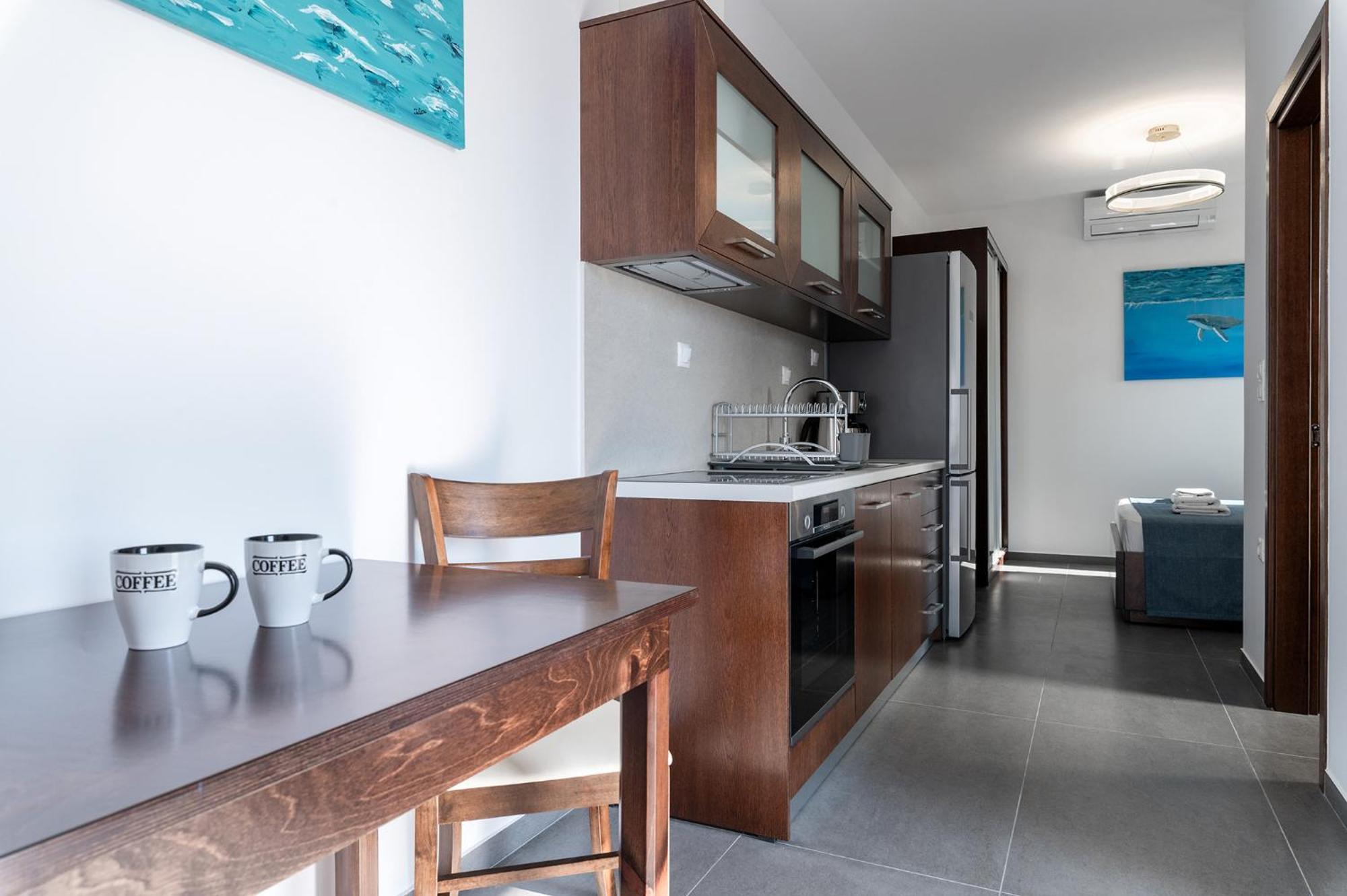 Apartment Long