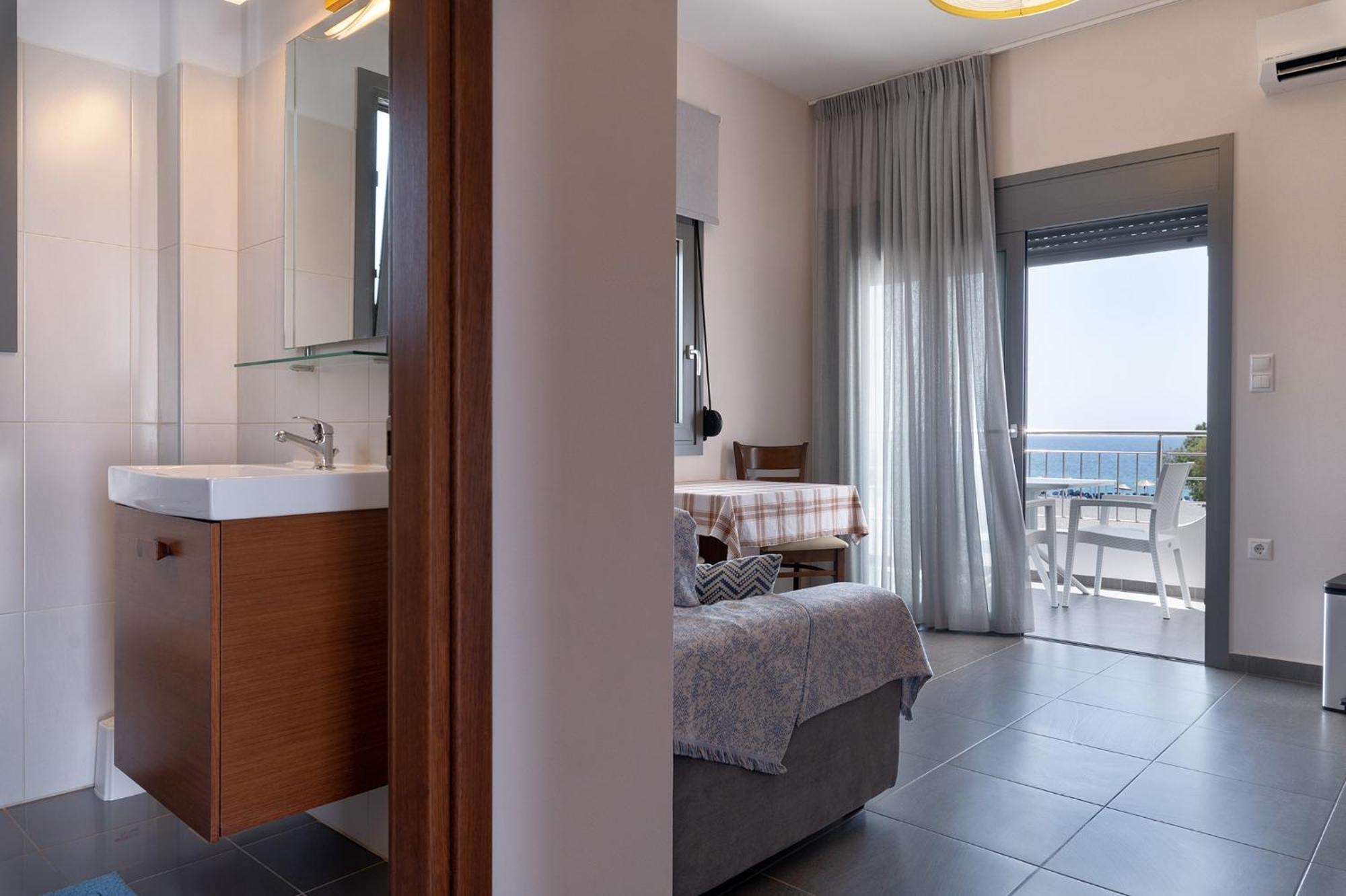 Long * Ierapetra (Crete)